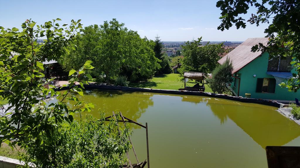 Camping Robinson Country Club Oradea Exterior photo